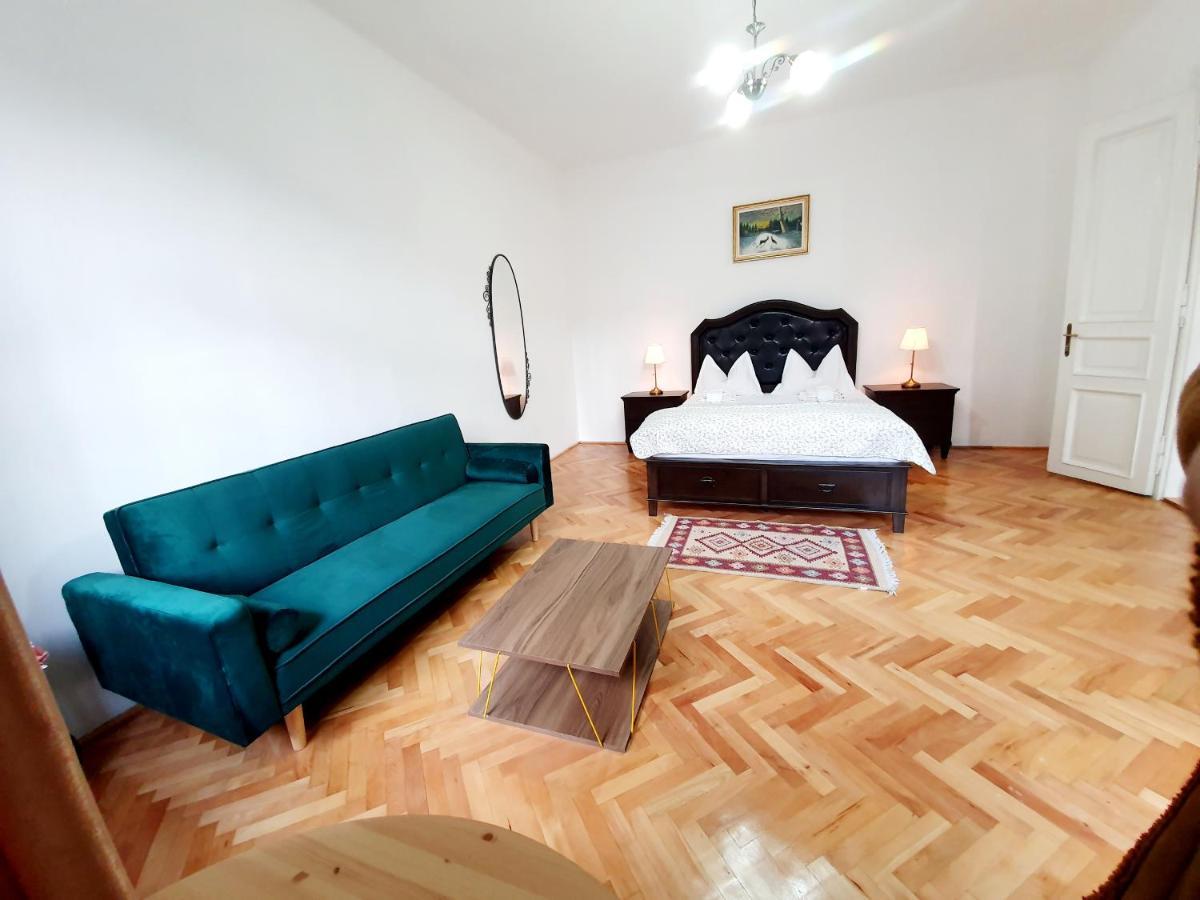 Maximus Apartments シギショアラ エクステリア 写真