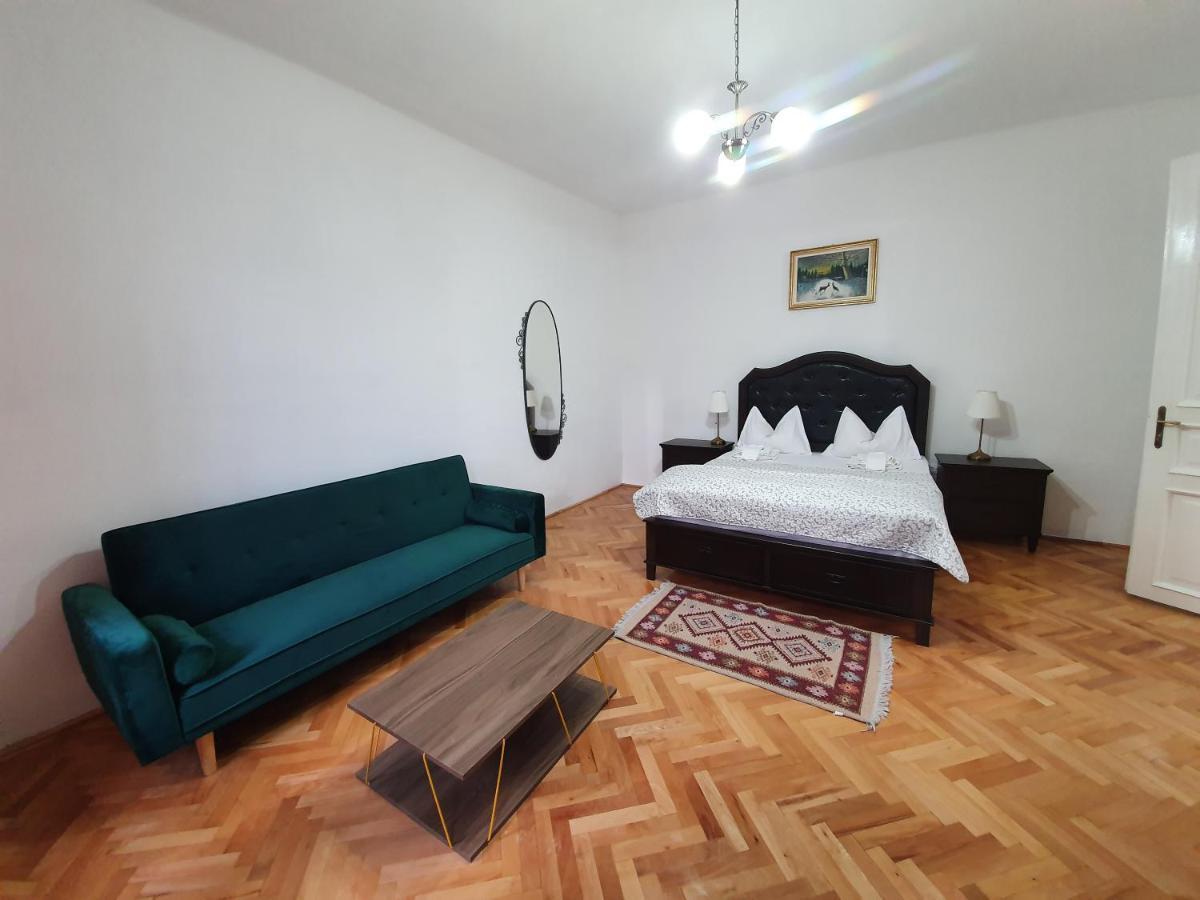 Maximus Apartments シギショアラ エクステリア 写真