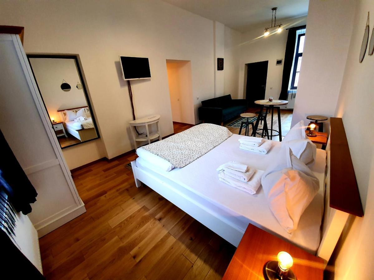 Maximus Apartments シギショアラ エクステリア 写真