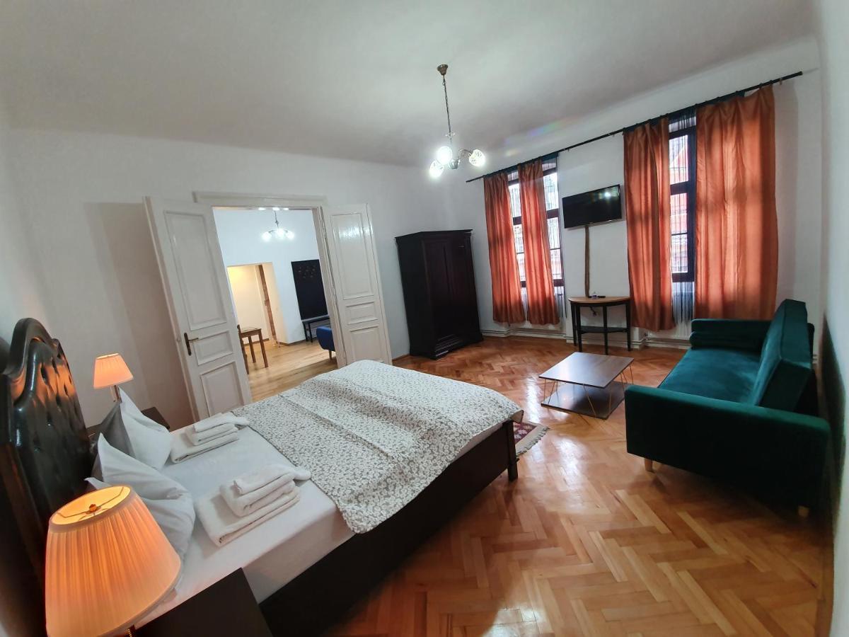 Maximus Apartments シギショアラ エクステリア 写真