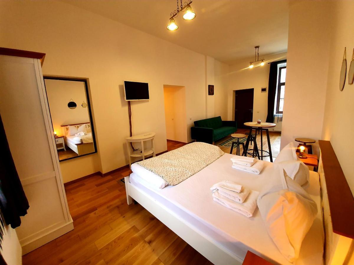 Maximus Apartments シギショアラ エクステリア 写真